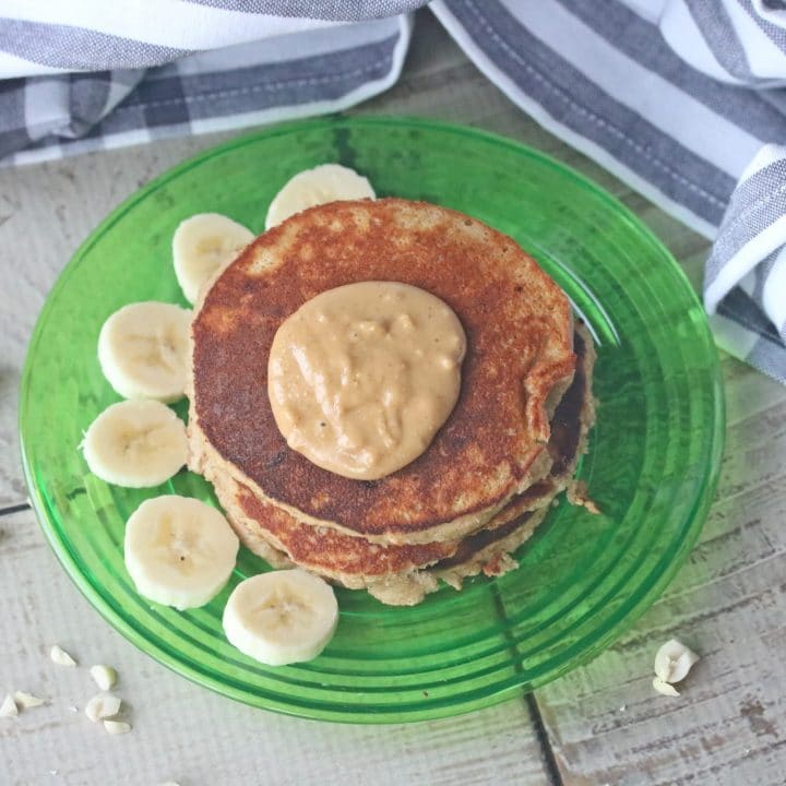 Easy Peanut Butter Banana Pancakes (glutenfree!) With Video