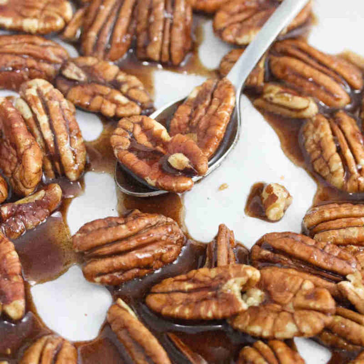 Easy Vegan Candied Pecans With Maple Syrup (GlutenFree)