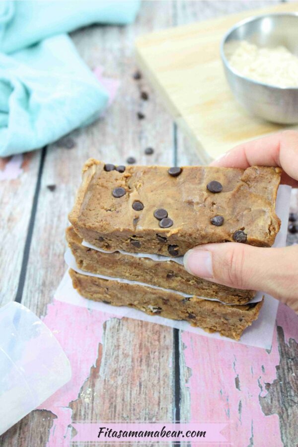 Chocolate Chip Cookie Dough Protein Bar Recipe (12g protein!)