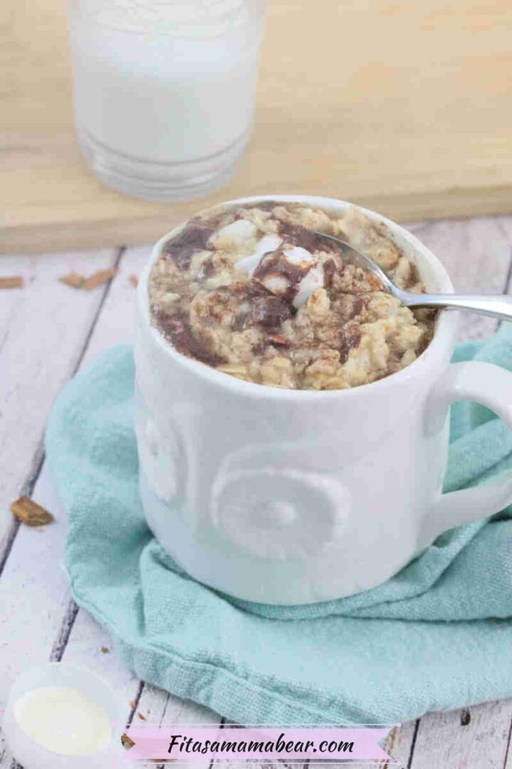 Cinnamon Roll Egg White Oatmeal no Dairy cinnamon-roll-egg-white-oatmeal-no-dairy