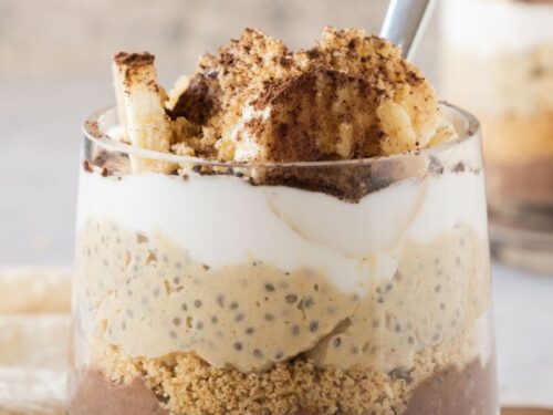 Chia-seed-yogurt-parfait-