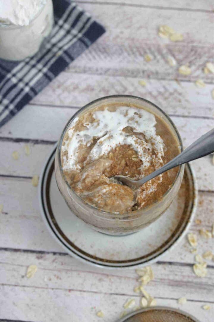 Cinnamon Roll Blended Overnight Oats (High Protein)