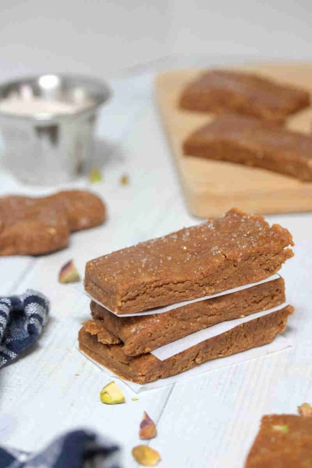 5Minute Gingerbread Protein Bars (GlutenFree)